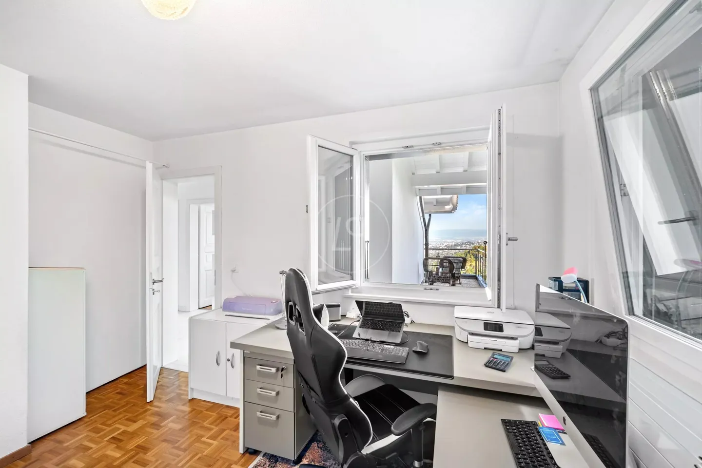Modern Property with Panoramic Views in Grandvaux - Foto 13 von 13
