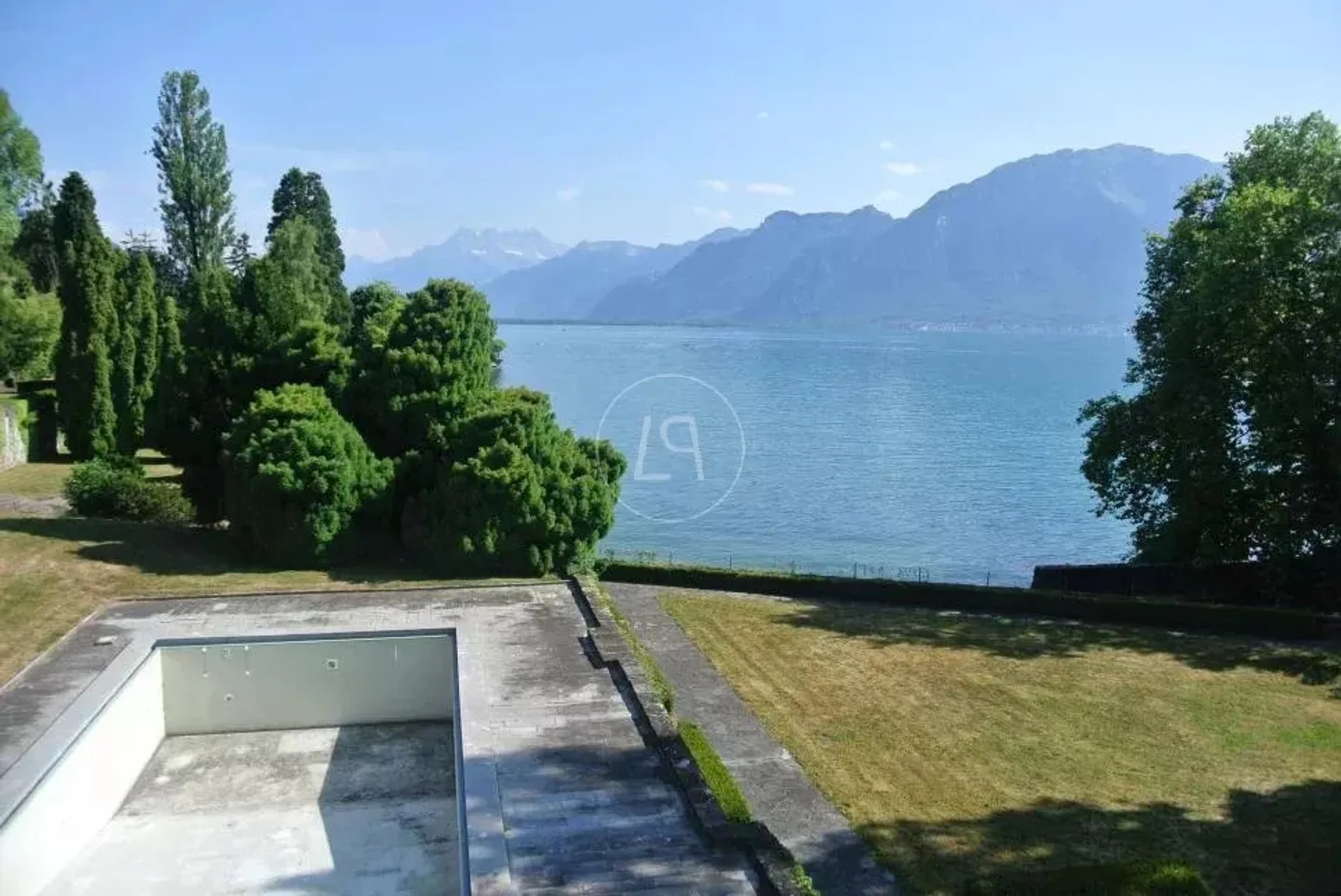 Proprietà eccezionale di fronte al lago vicino a Montreux - Foto 3 di 13