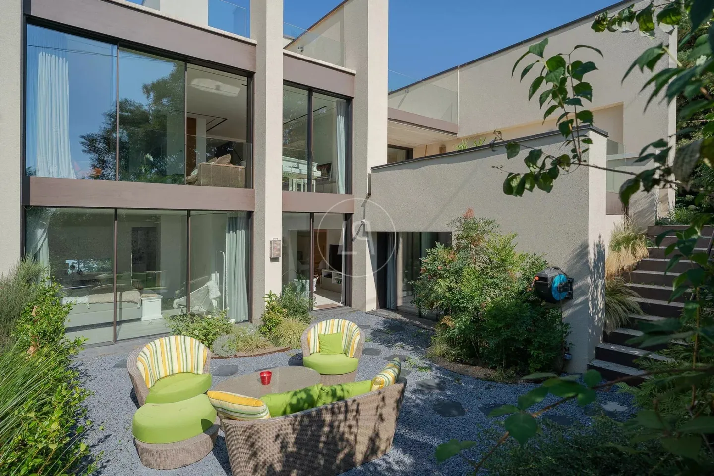 Superbe Townhouse contemporain situé à Lausanne - Photo 2 of 13