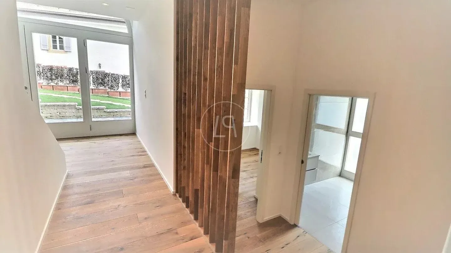 Renovierte Duplexwohnung mit Seeblick in der Nähe von Rolle - Foto 6 von 12