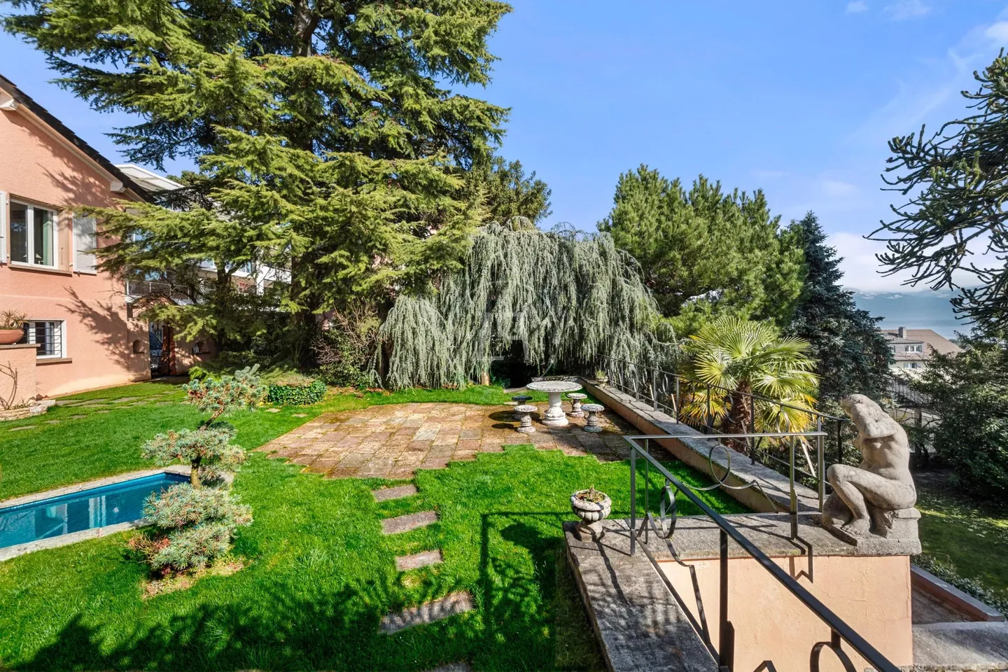 Mediterranean Villa with Lake View - Photo 5 of 13