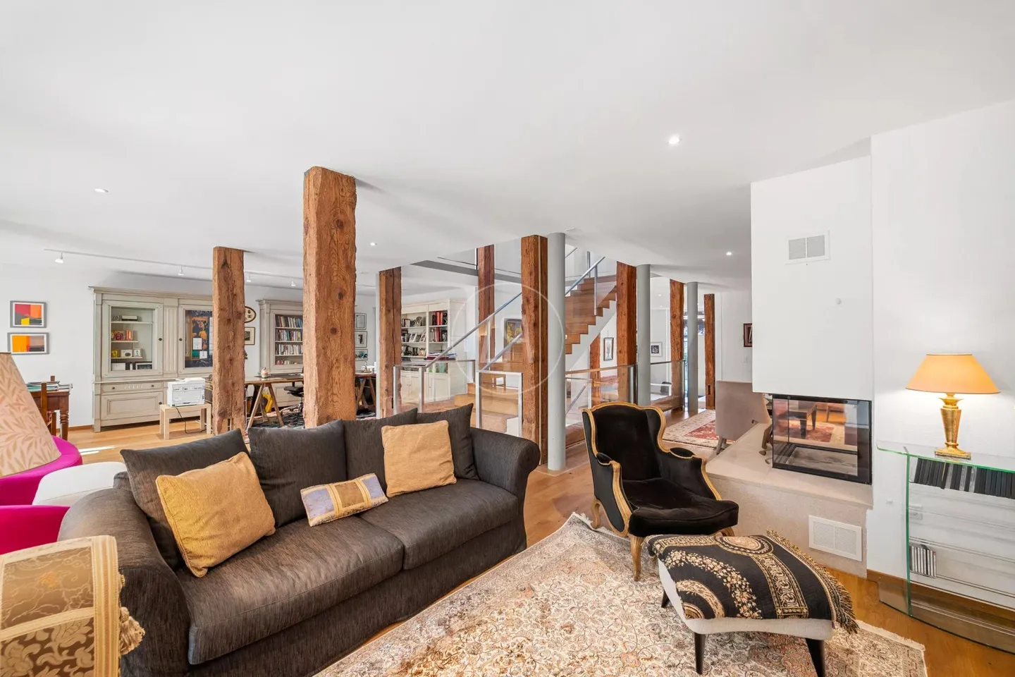 Exceptional Village House in Gilly - Photo 5 of 13