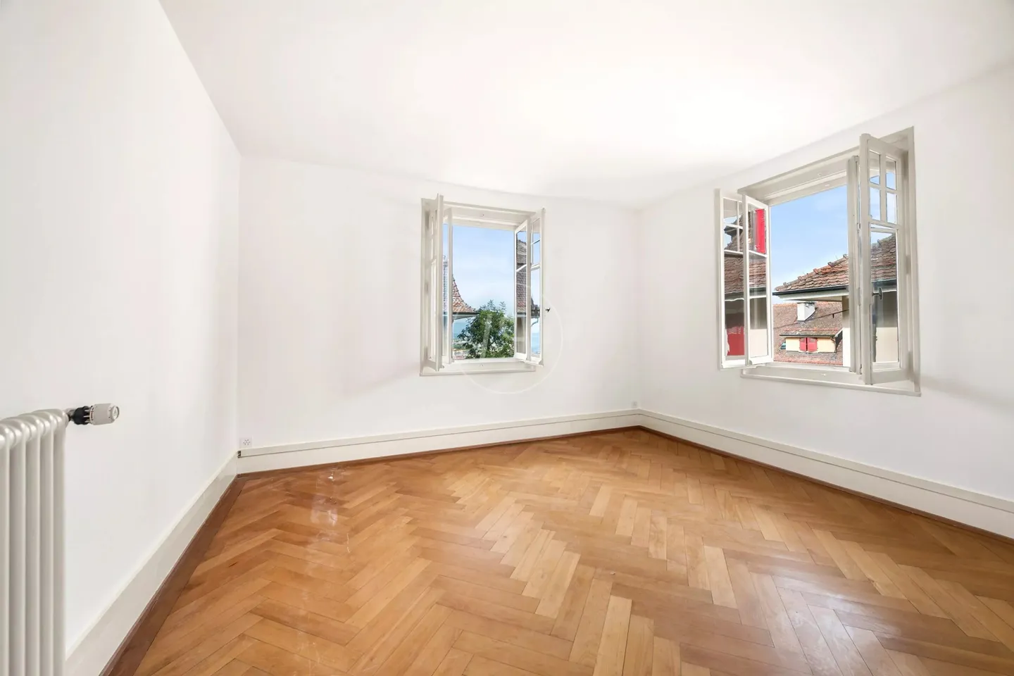 Elégante villa de caractère à Lausanne avec vue sur le lac et potentiel de développement. - Foto 4 von 13