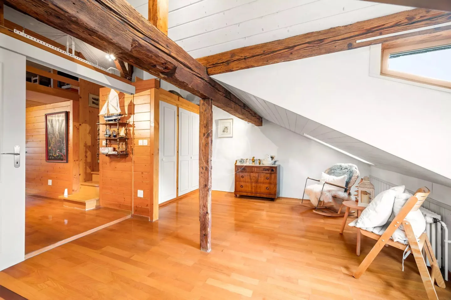 Charming Village House in Cully - Photo 12 of 13