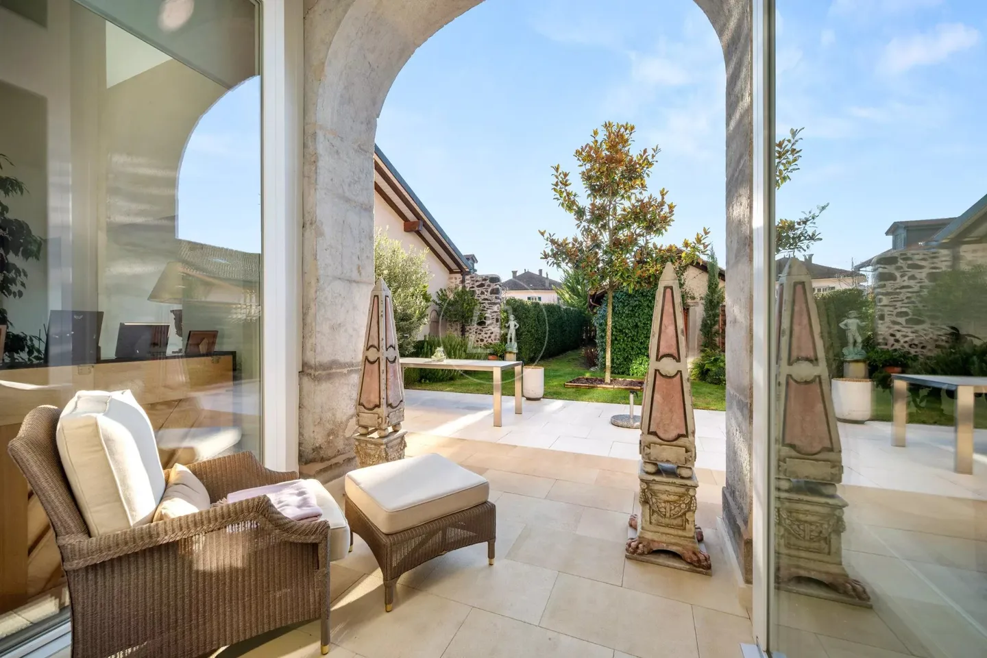 Exceptional Village House in Gilly - Photo 1 of 13