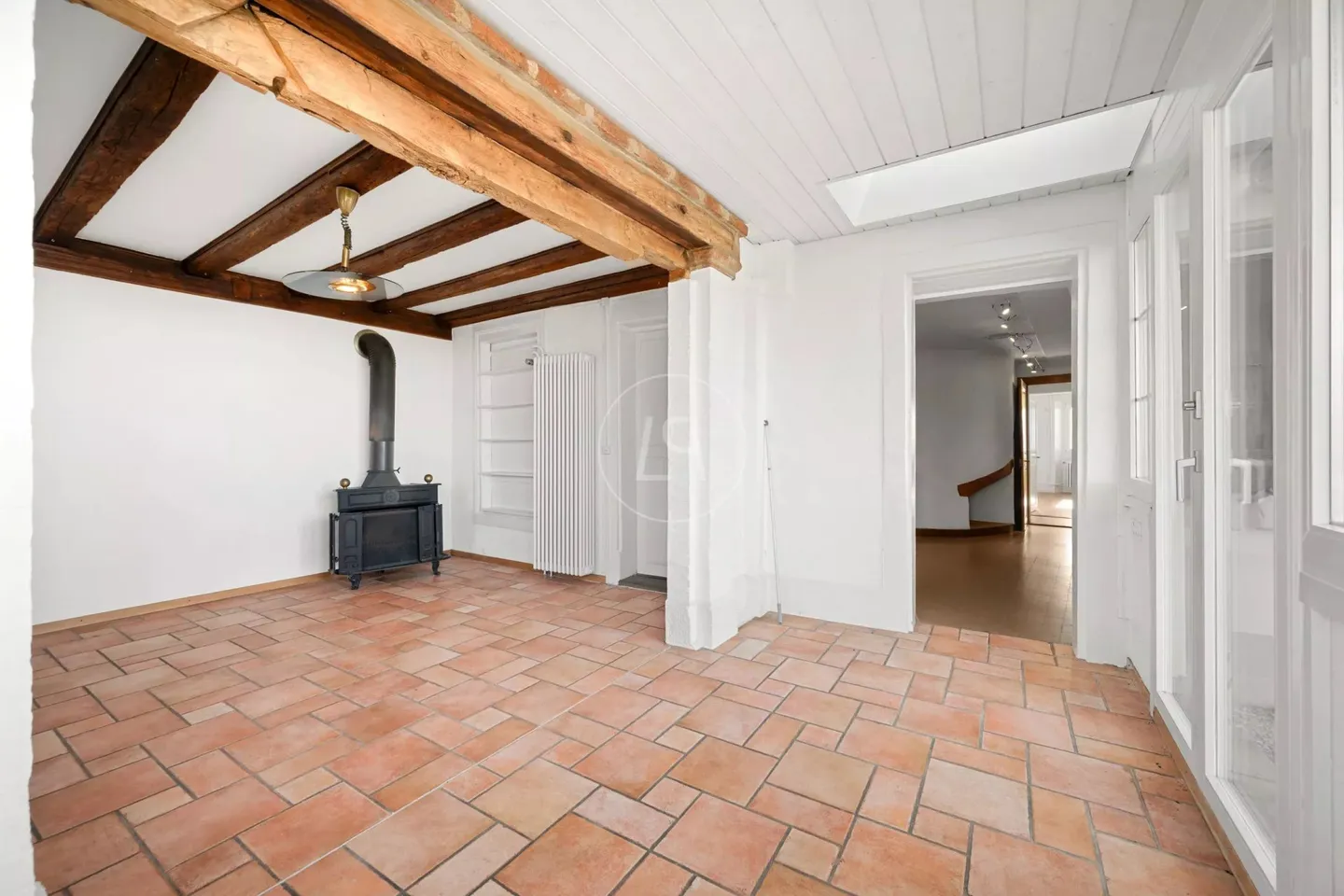 Historic Building with Panoramic Views - Photo 9 of 13