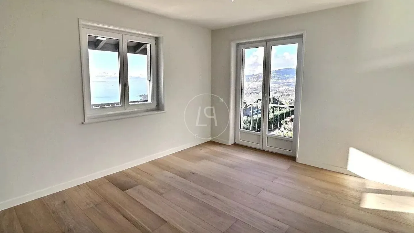 Belle propriété rénovée avec vue panoramique à Chernex - Photo 11 sur 13