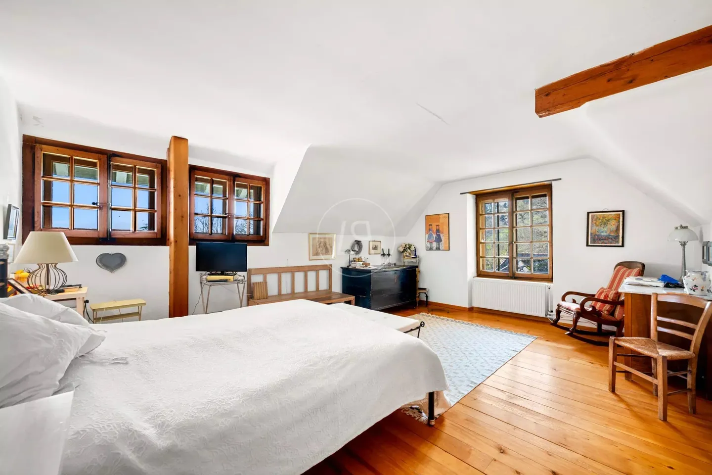 Essertine-sur-Rolle - Master house guaranteeing charm and tranquility - Photo 12 of 13