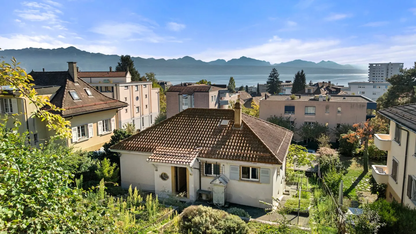 Lausanne Sous-Gare - Individual villa with expansion potential - Photo 1 of 13