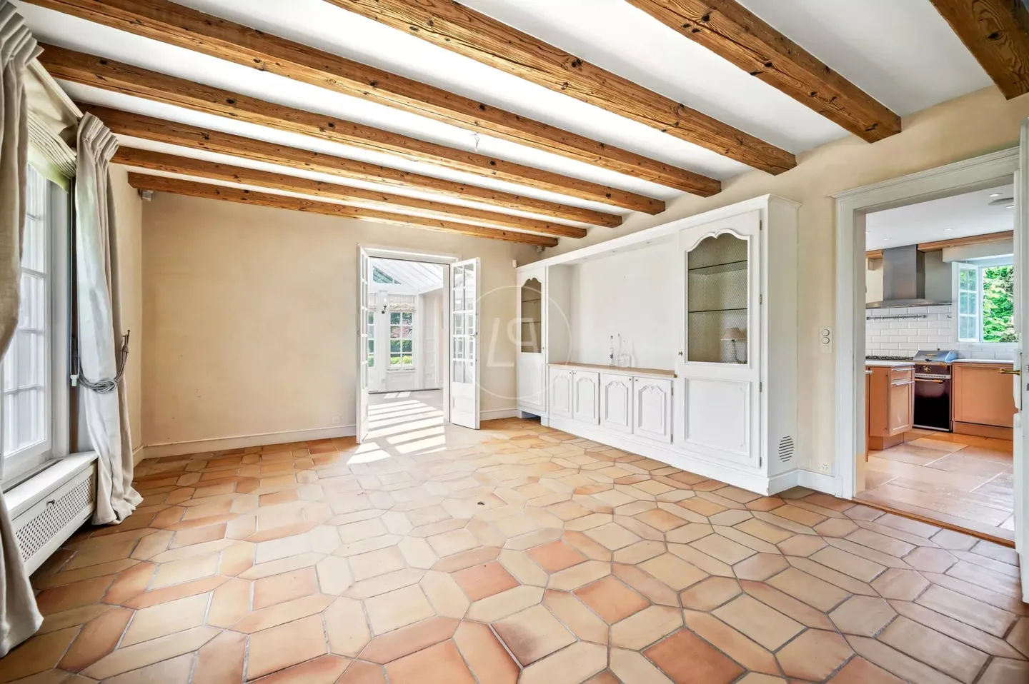 Magnificent Family Estate - Photo 12 of 13
