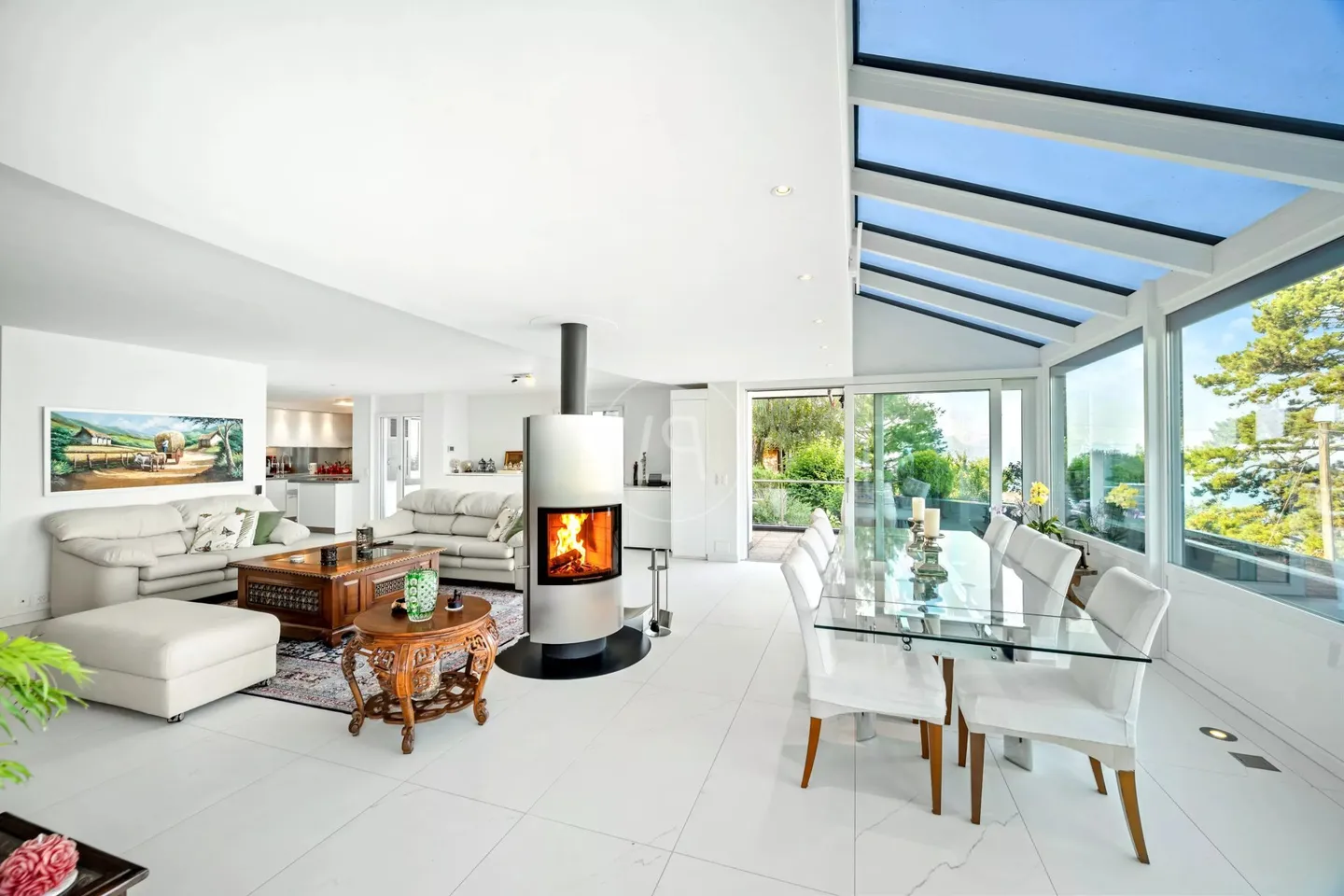 Modern Property with Panoramic Views in Grandvaux - Foto 6 von 13