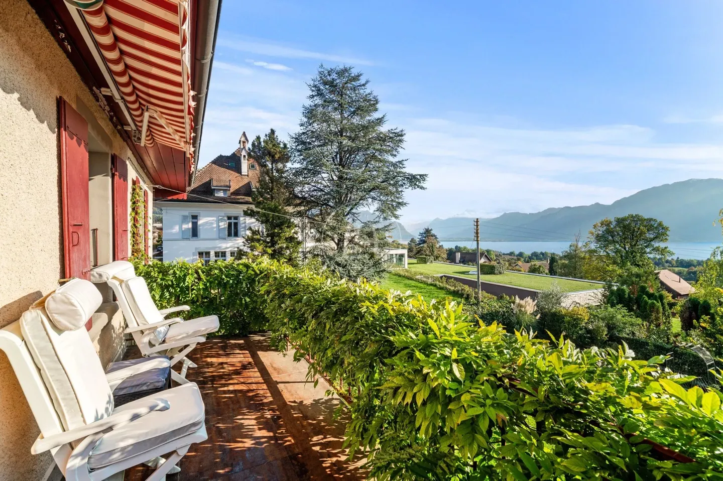 Bella casa di viticoltore ristrutturata nel cuore di St-Légier - Foto 3 di 13