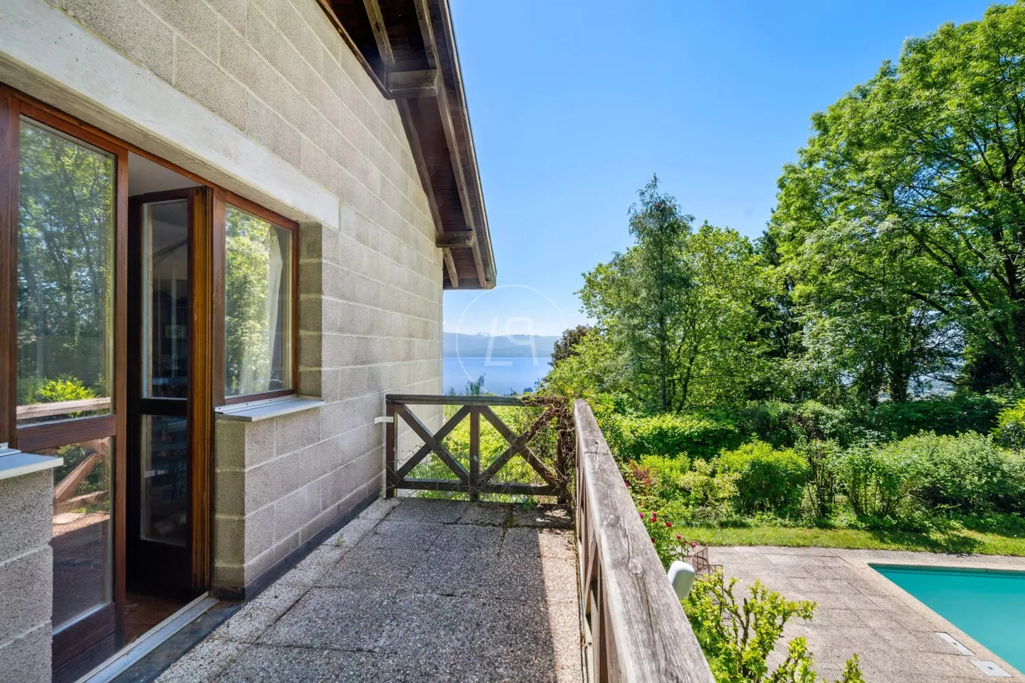 Schönes Familienhaus mit Pool in der Nähe von Rolle - Foto 13 von 13