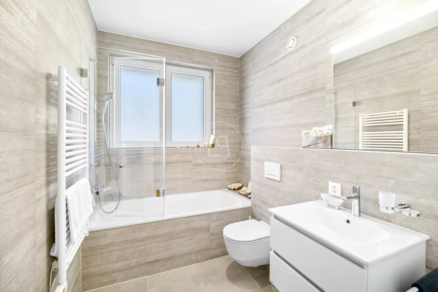Puidoux – Elegante appartamento di 4,5 locali con vista panoramica sul Lago di Ginevra - Foto 11 di 13