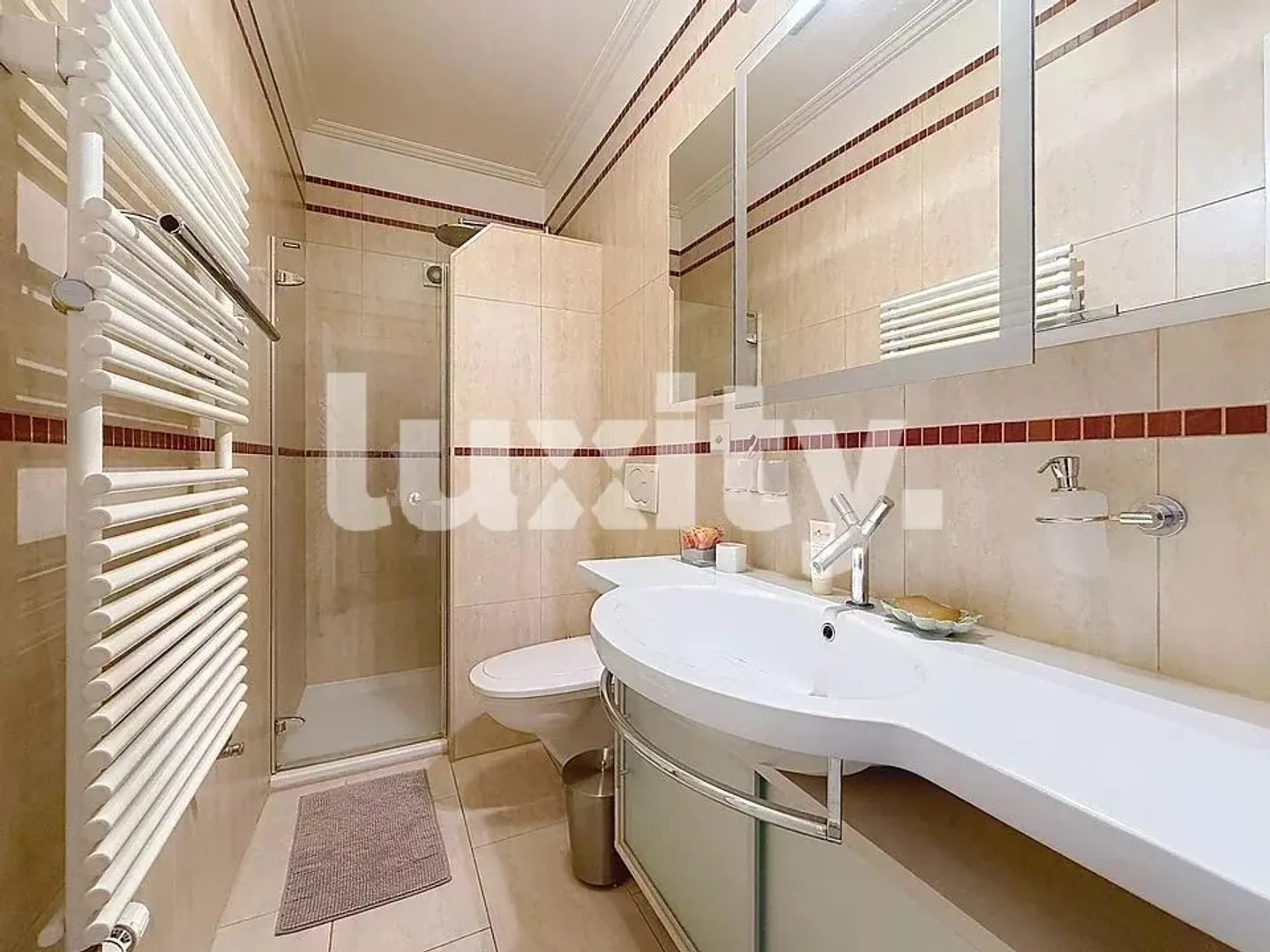 For Rent – Beautiful Character Apartment in the Heart of Geneva - Photo 7 sur 8