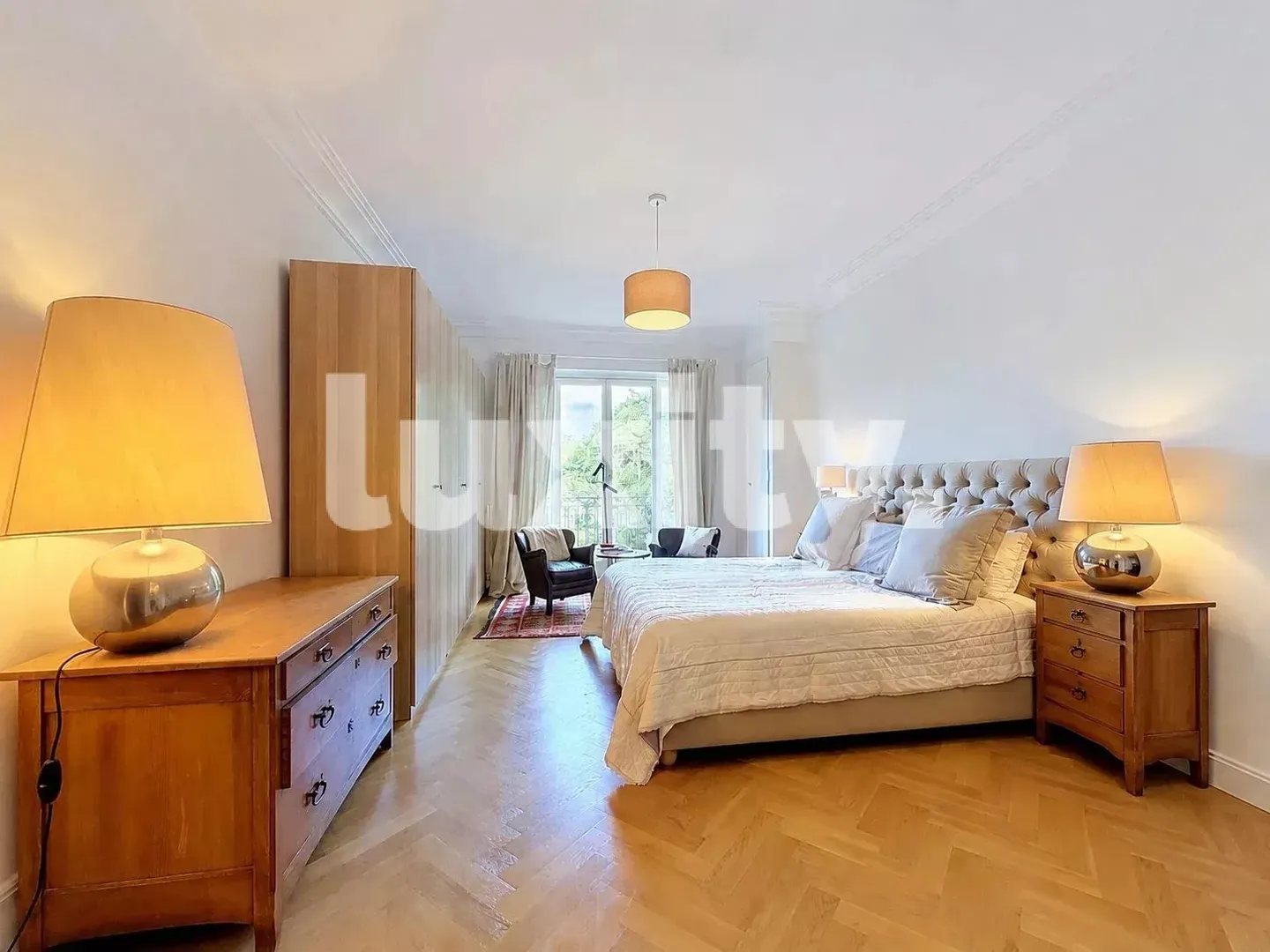 Prestigewohnung im Haussmann-Stil in der Nähe des Parc Bertrand - Foto 3 von 3