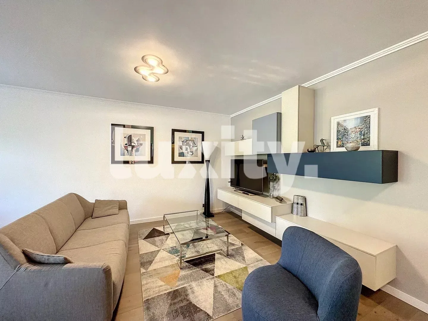 Magnifico appartamento di lusso di 4 locali nel cuore di Florissant! - Foto 2 di 4