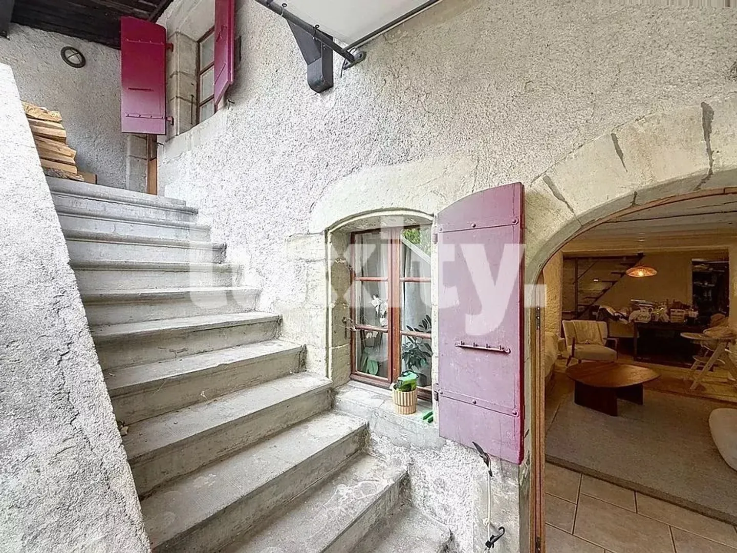 ANIÈRES – Reihenhaus mit 7 Zimmern und Terrasse - Foto 1 von 8