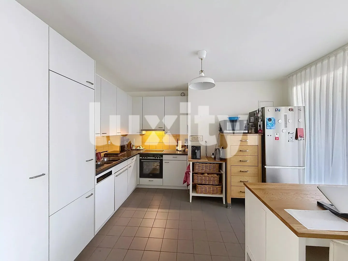 Beautiful apartment with terrace - Photo 2 of 5