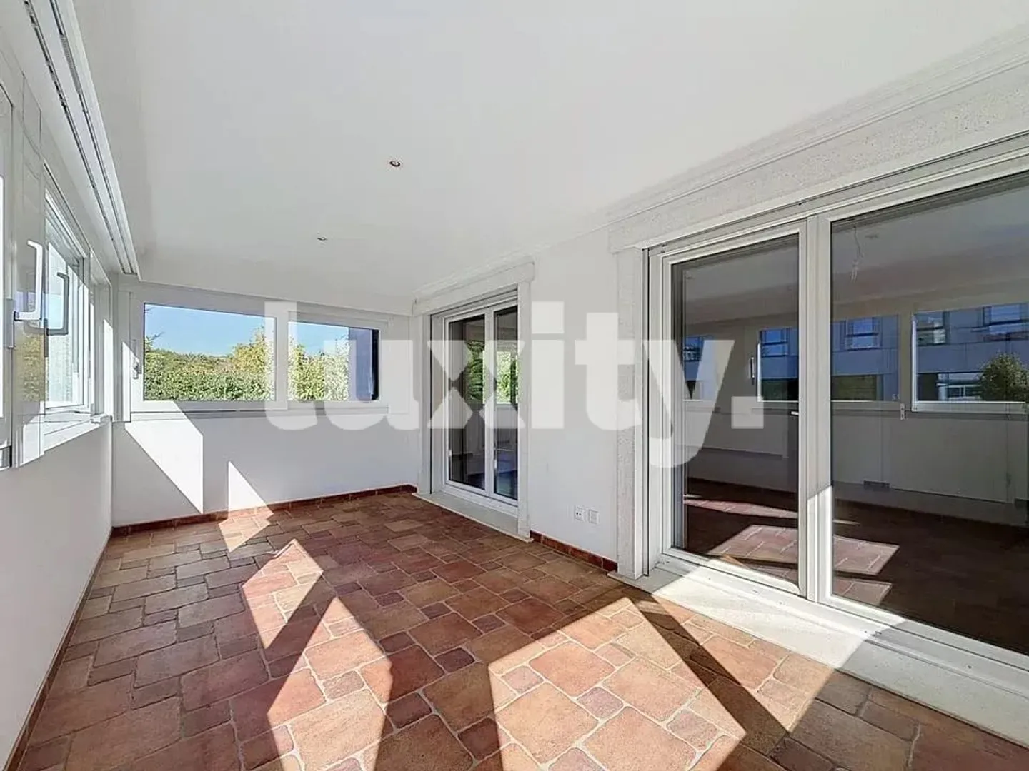 Spacious family apartment in a quiet area - Photo 3 of 3