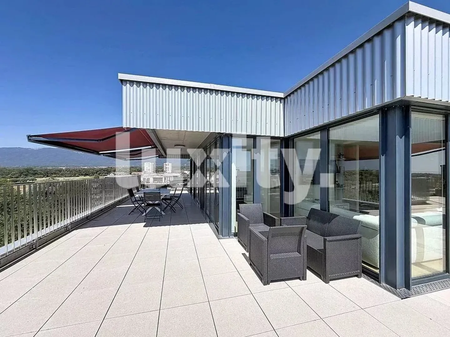 Appartement de luxe avec terrasse - Photo 8 sur 8