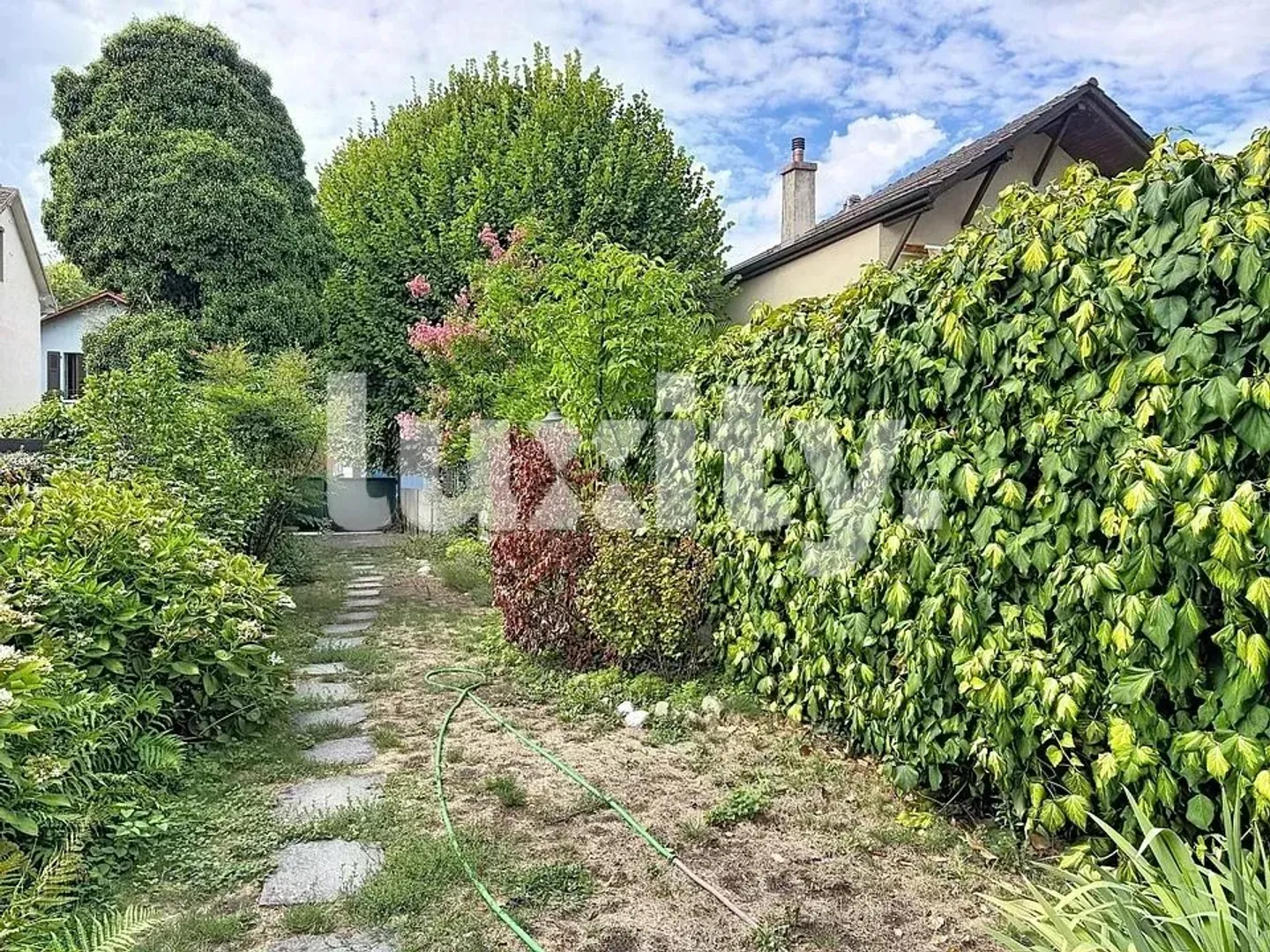 Rolle – Élégant duplex de 6 pièces dans une demeure historique face au Château - Photo 8 of 8