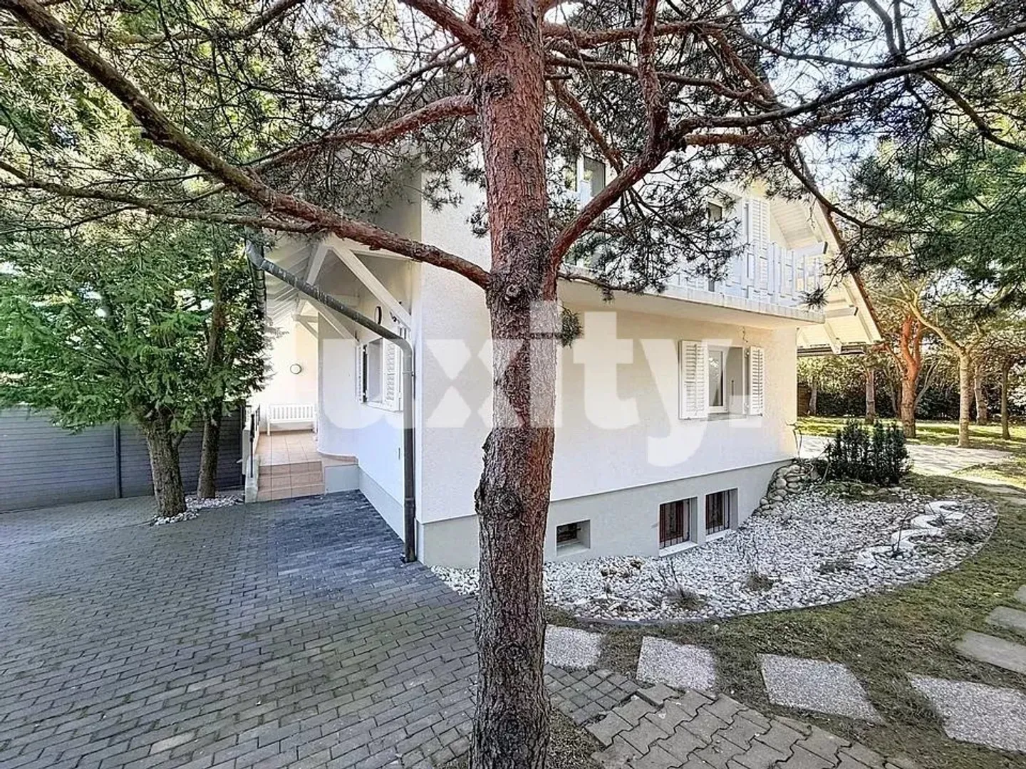Villa Élégante avec Studio Privé - Photo 1 sur 8