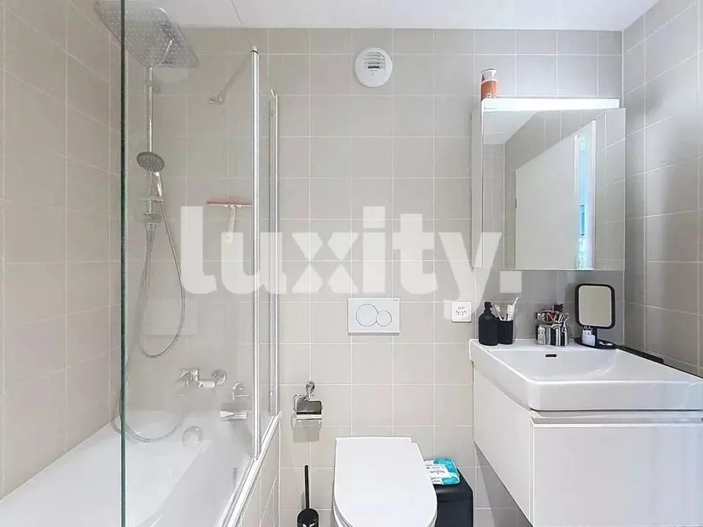 Appartement de luxe avec terrasse - Photo 6 sur 8