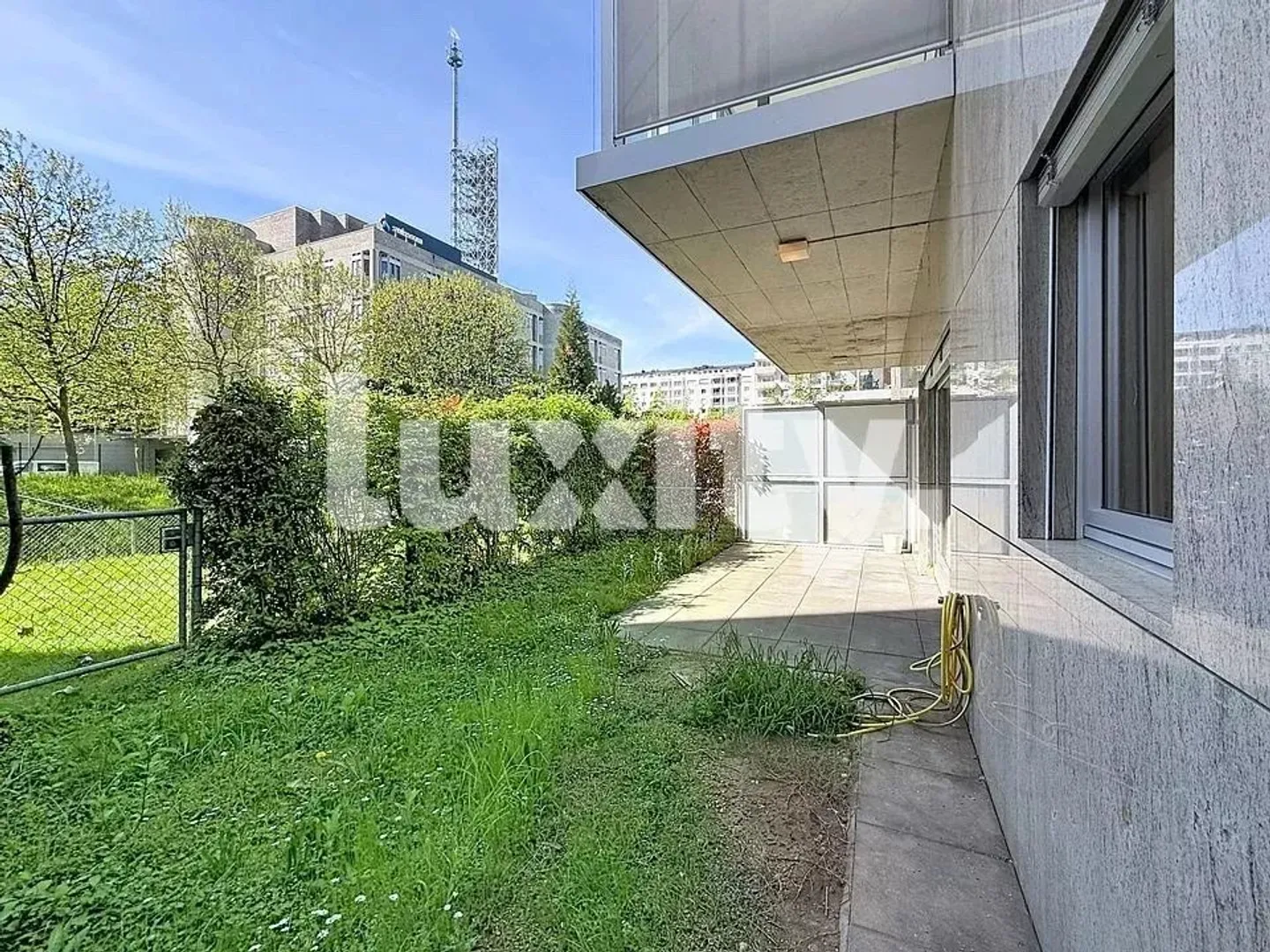 Superb apartment with garden - Photo 1 of 4