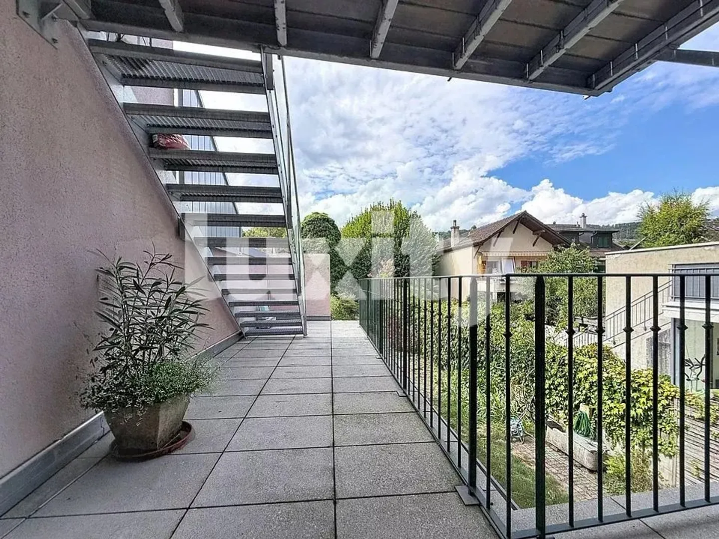 Rolle – Élégant duplex de 6 pièces dans une demeure historique face au Château - Photo 5 of 8