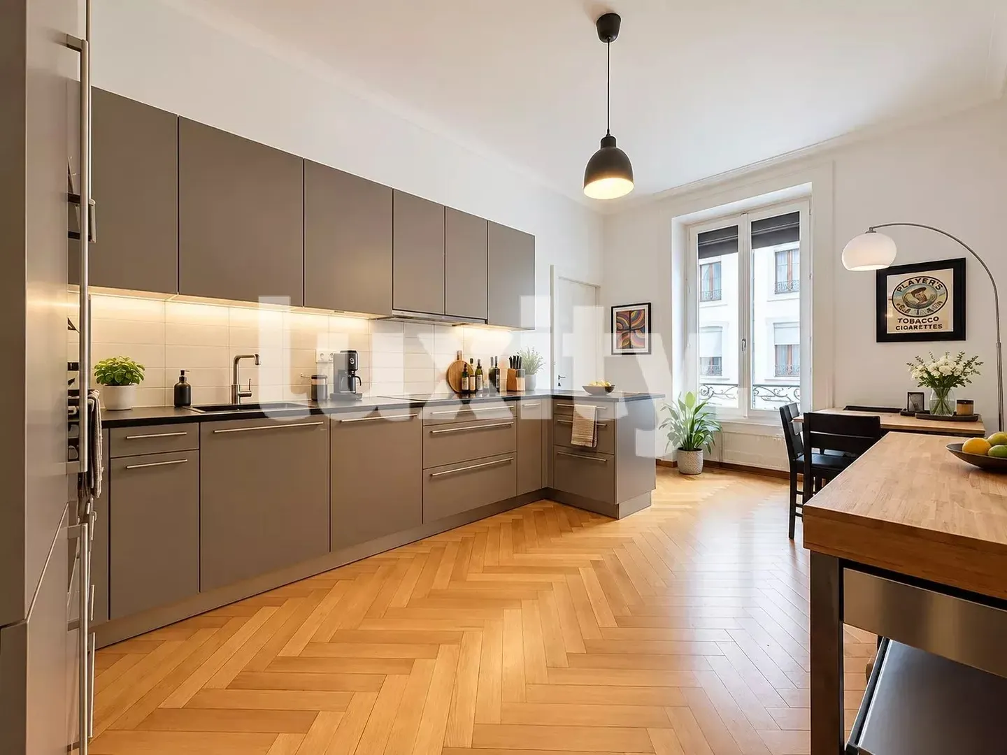 Elegante Haussmann-Wohnung in der Nähe der Altstadt - Foto 3 von 3