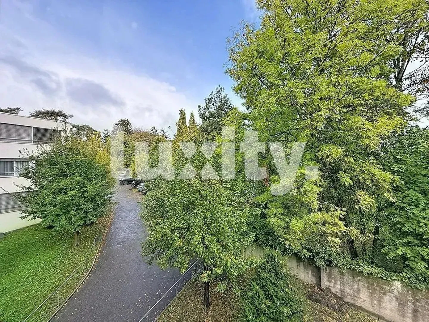 VERSOIX – SUPERB FURNISHED 4-ROOM APARTMENT OF 80 M², BRIGHT AND QUIET, 5 MINUTES FROM THE TRAIN STATION! - Photo 8 of 8