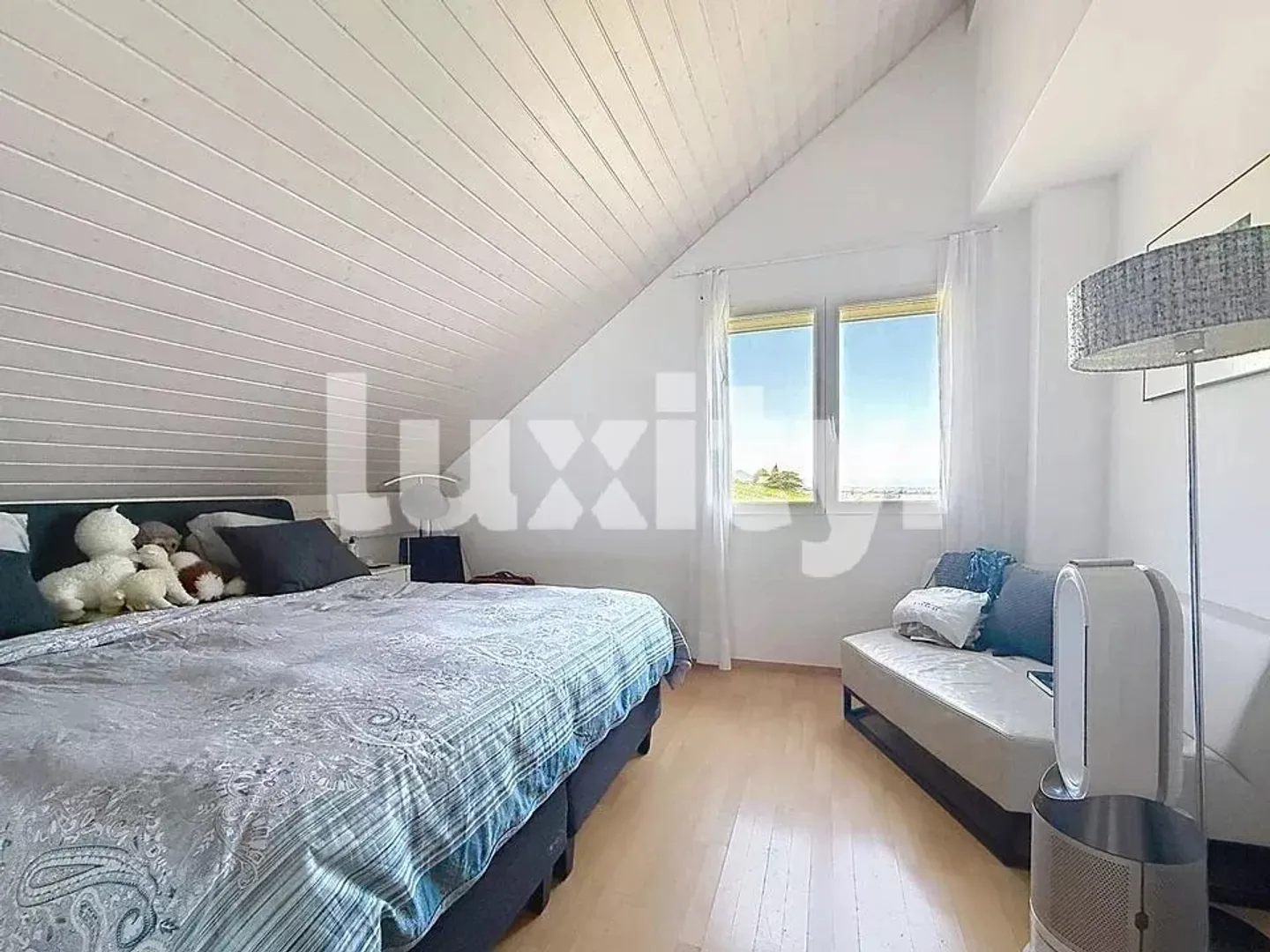 Superbe appartement au dernier étage - Photo 5 sur 8