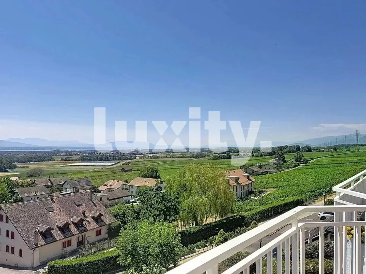 Superbe appartement au dernier étage - Photo 3 sur 8