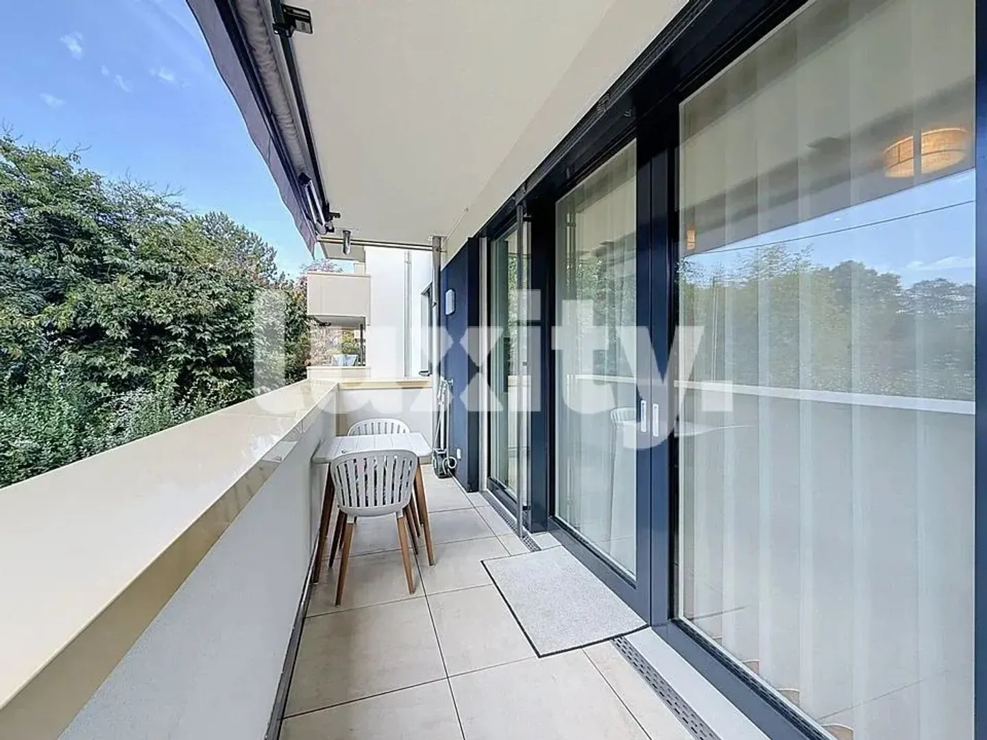 Modern furnished apartment - Near Bachet train station - Photo 1 of 3