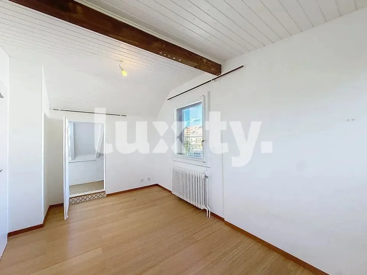 Maison familiale avec jardin - Photo 5 sur 8