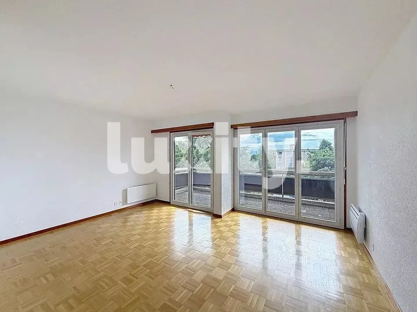 Charmant appartement avec balcon, proche du lac et de la gare. - Foto 1 di 7