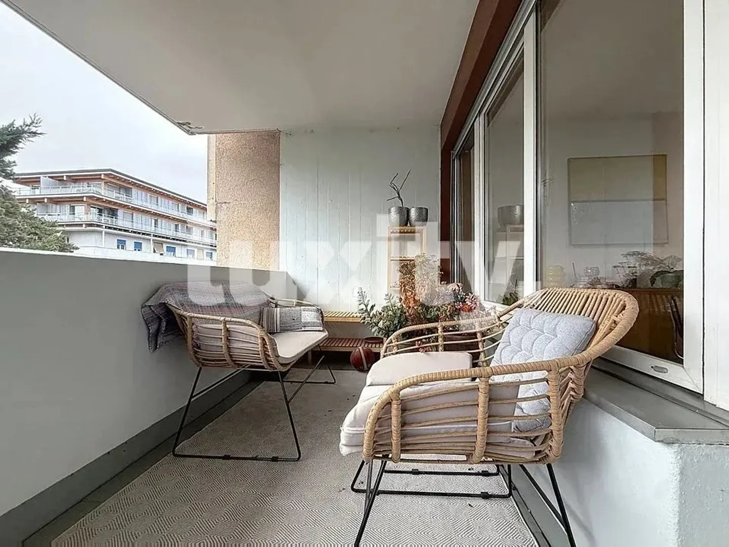 Schöne und geräumige Wohnung mit Balkon - kürzlich renoviert - Foto 3 von 6