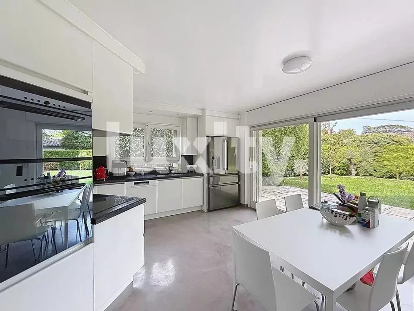 Stupenda casa con grande giardino a Versoix - Foto 1 di 5