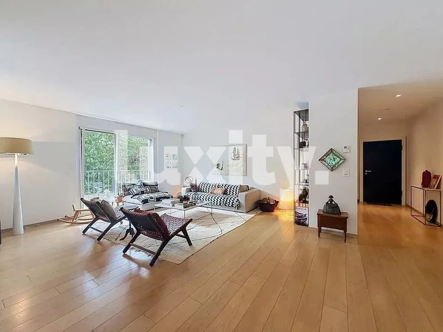 Elegante Wohnung mit privatem Garten - Foto 3 von 3