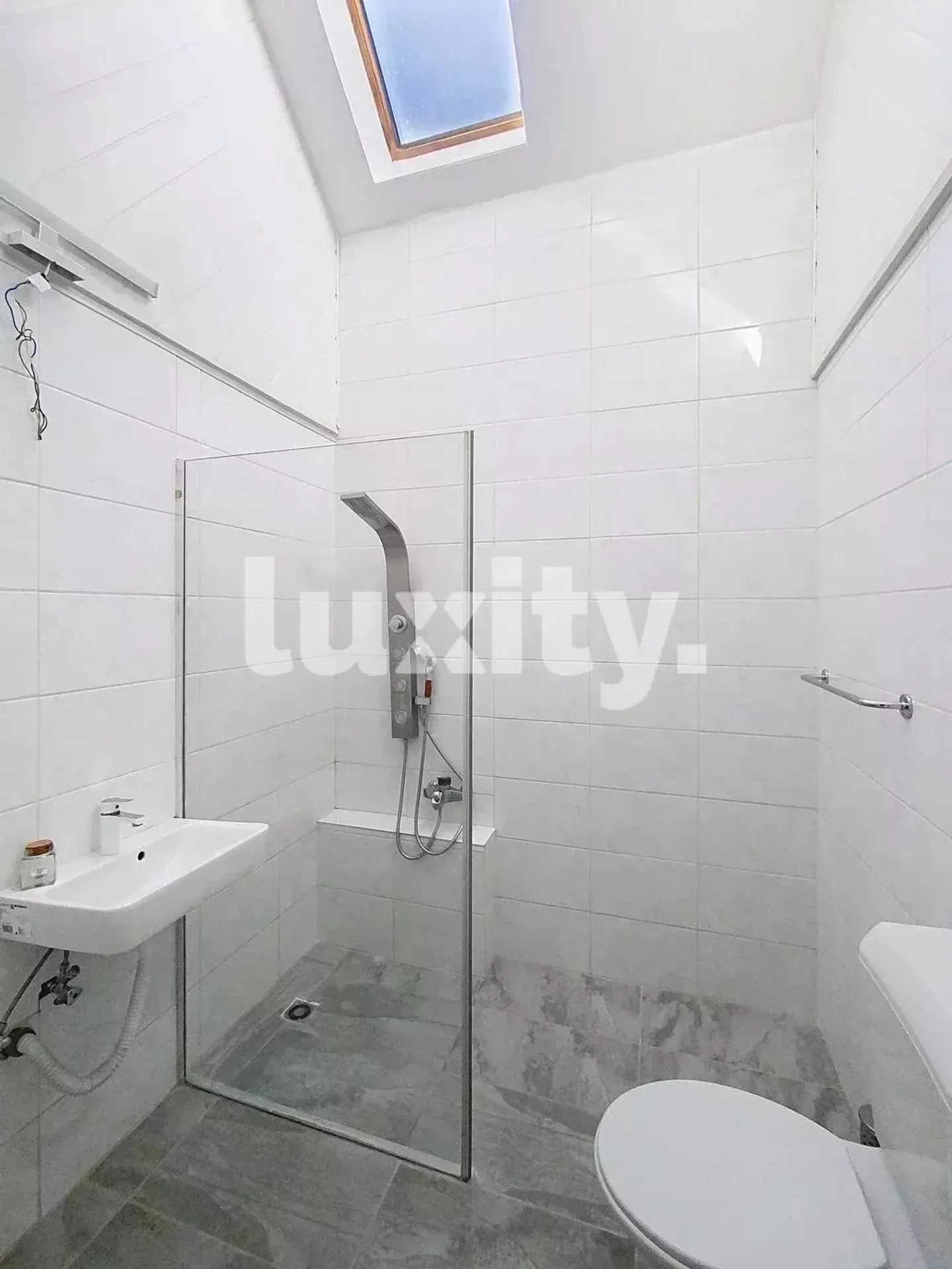 Elegant Villa with large garden and private studio, a haven of tranquility. - Photo 7 of 8