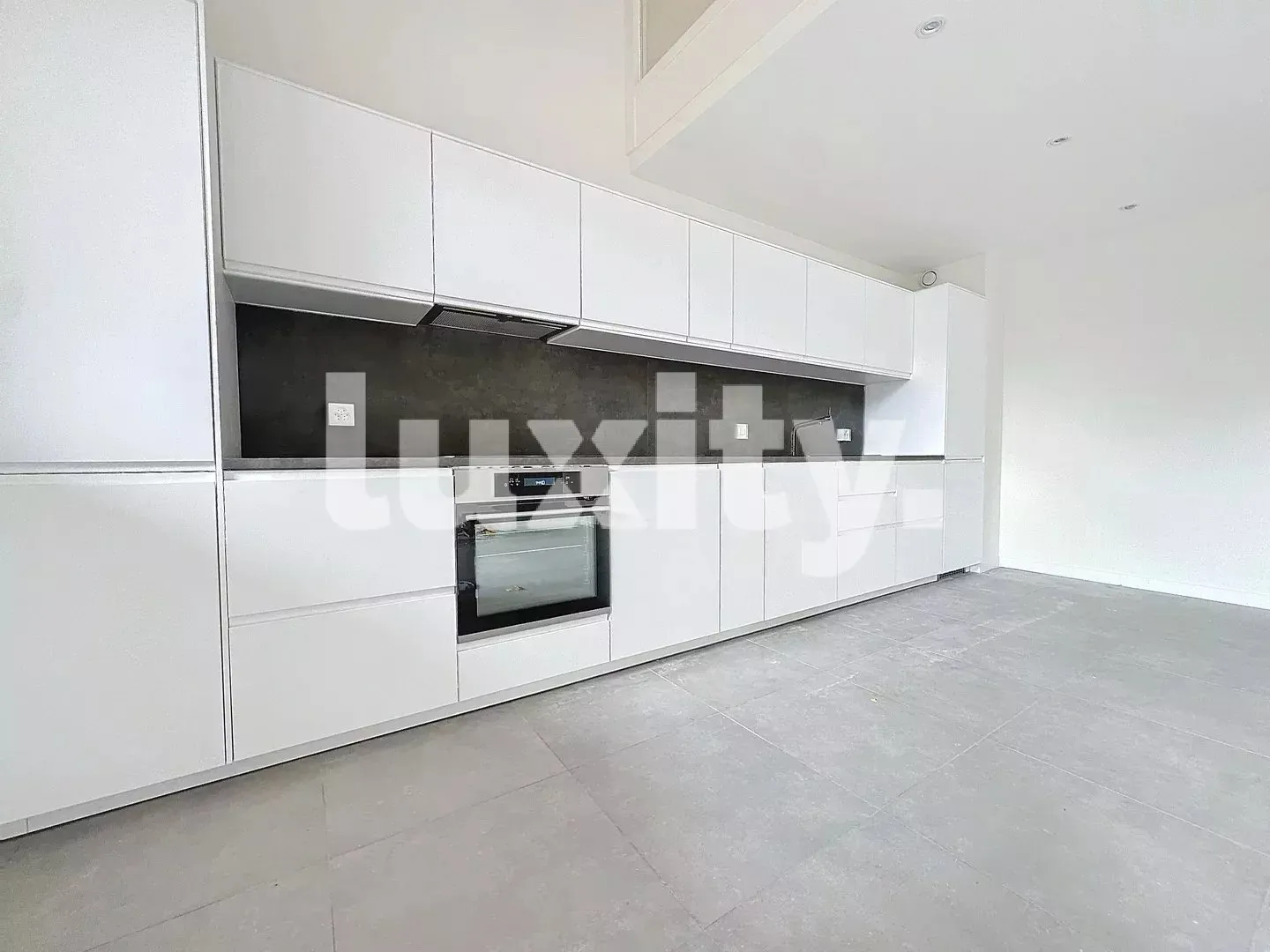 Superb apartment close to the United Nations - Photo 3 of 9