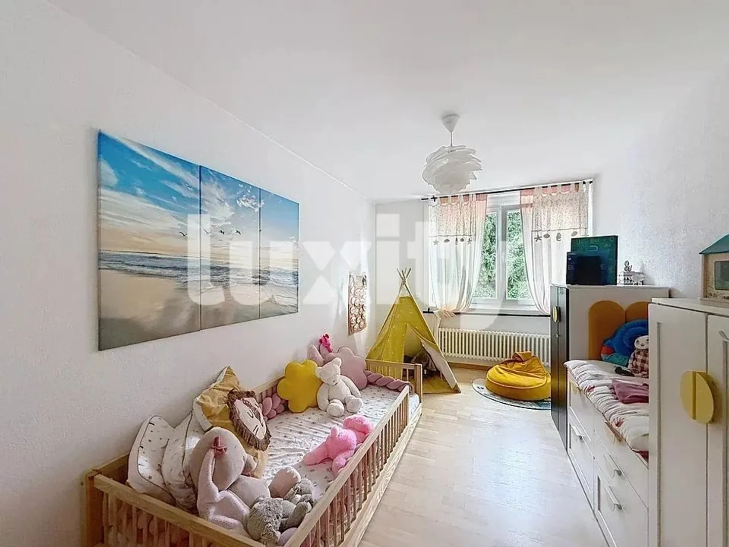 ROLLE – Belle maison mitoyenne de 7 pièces avec jardin et grande terrasse - Photo 5 sur 8