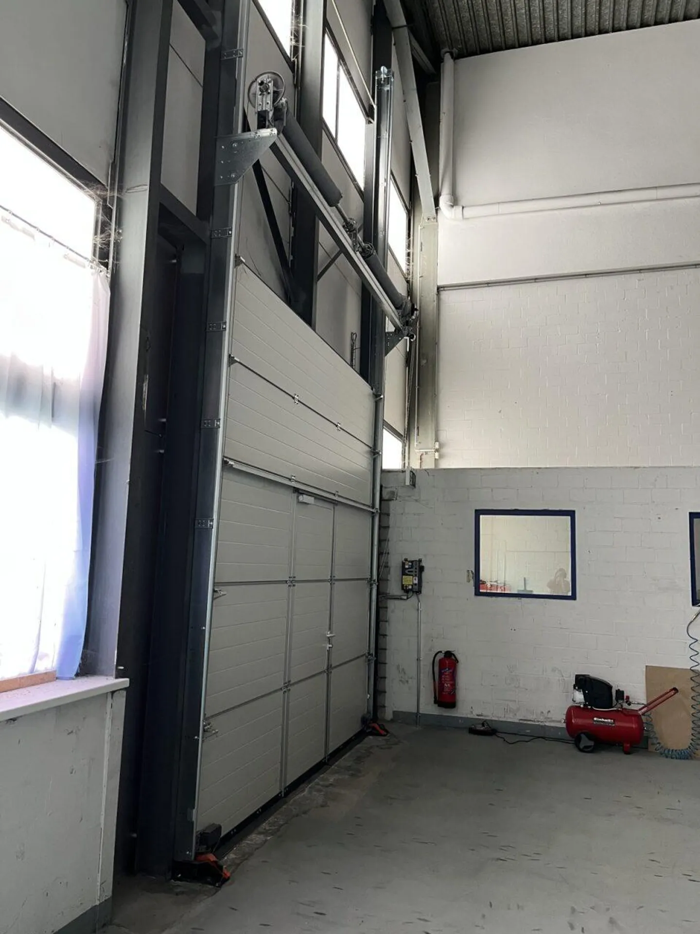 Commercial Hall 433 m2 for rent from 01.08.2026 - Photo 4 of 8