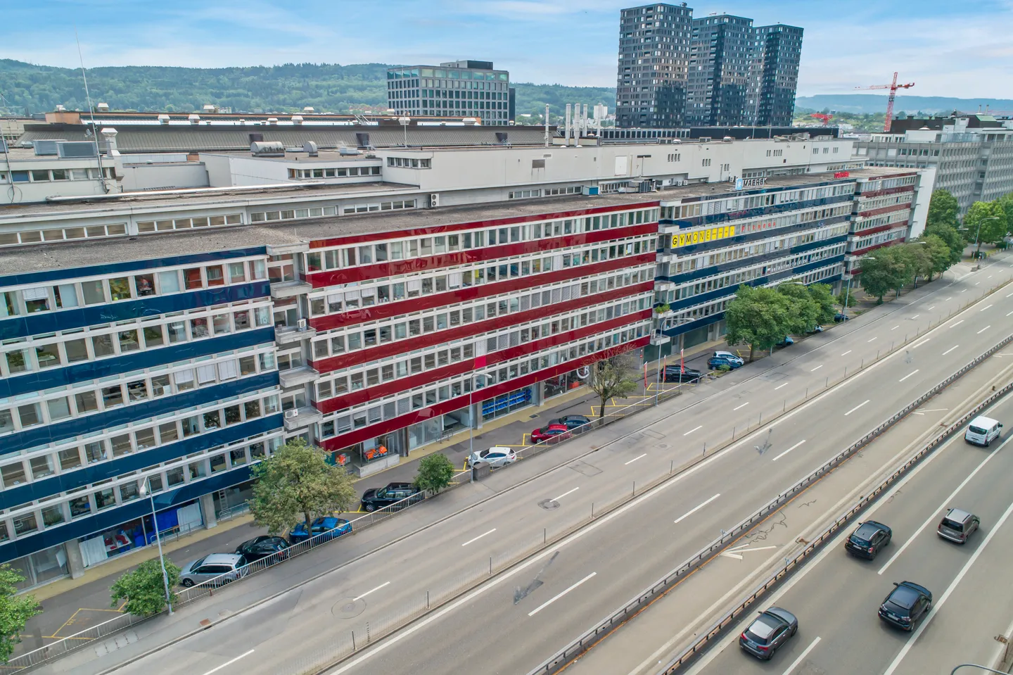 Bright and spacious commercial/office space in a central location - Photo 1 of 13