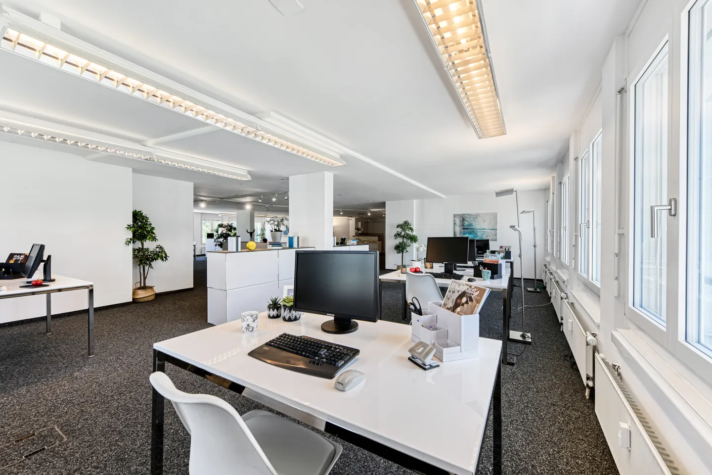 Attractive office space in a central location - Photo 7 of 12