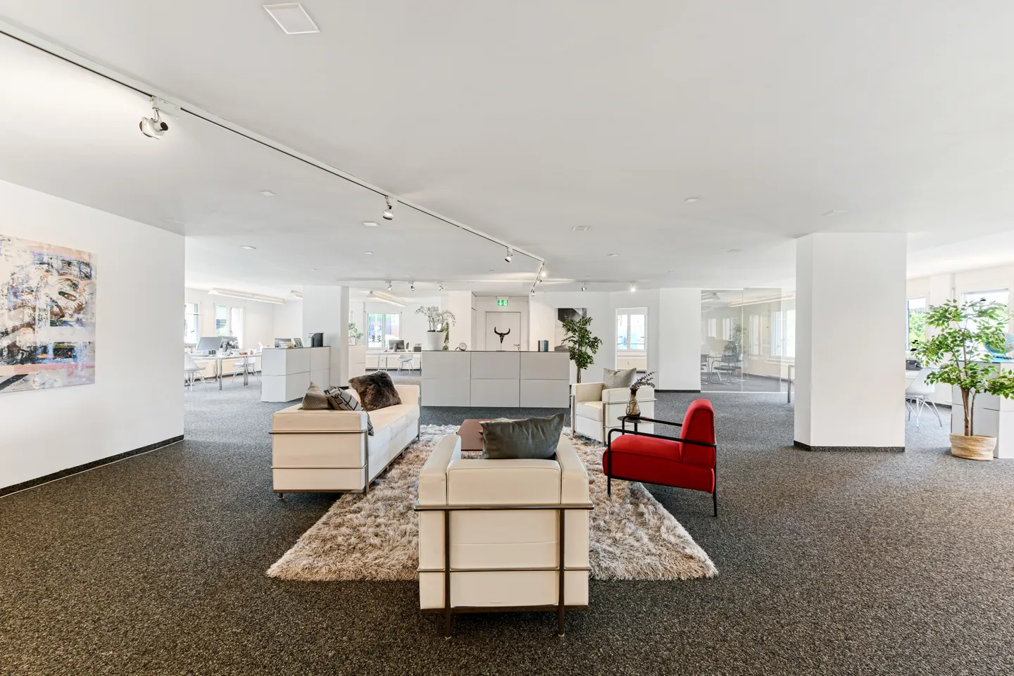Attractive office space in a central location - Photo 9 of 12