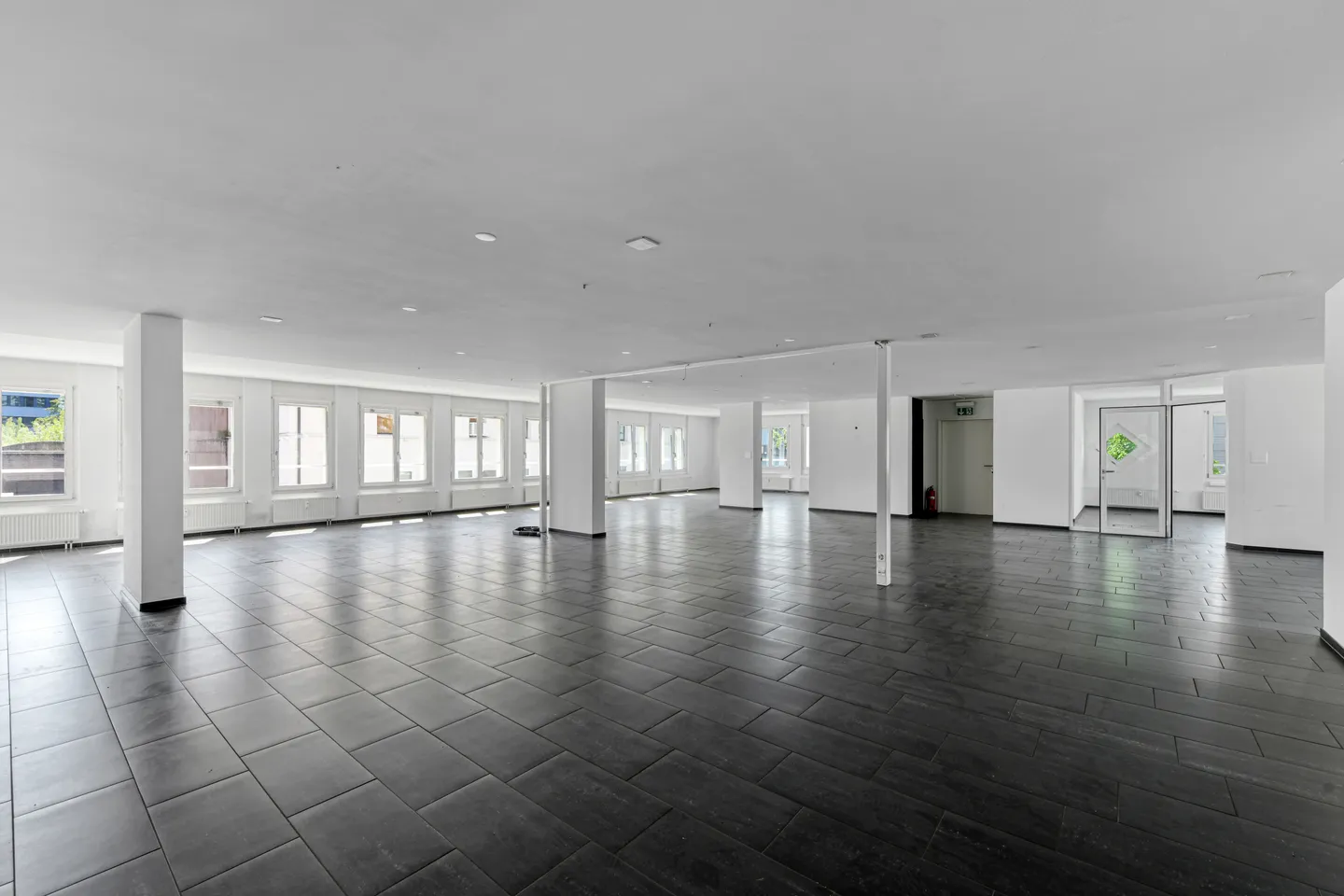 Attractive office space in a central location - Photo 1 of 7