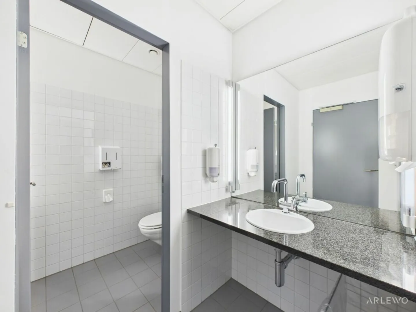 Top developed office space at Alpenquai - Photo 9 of 13