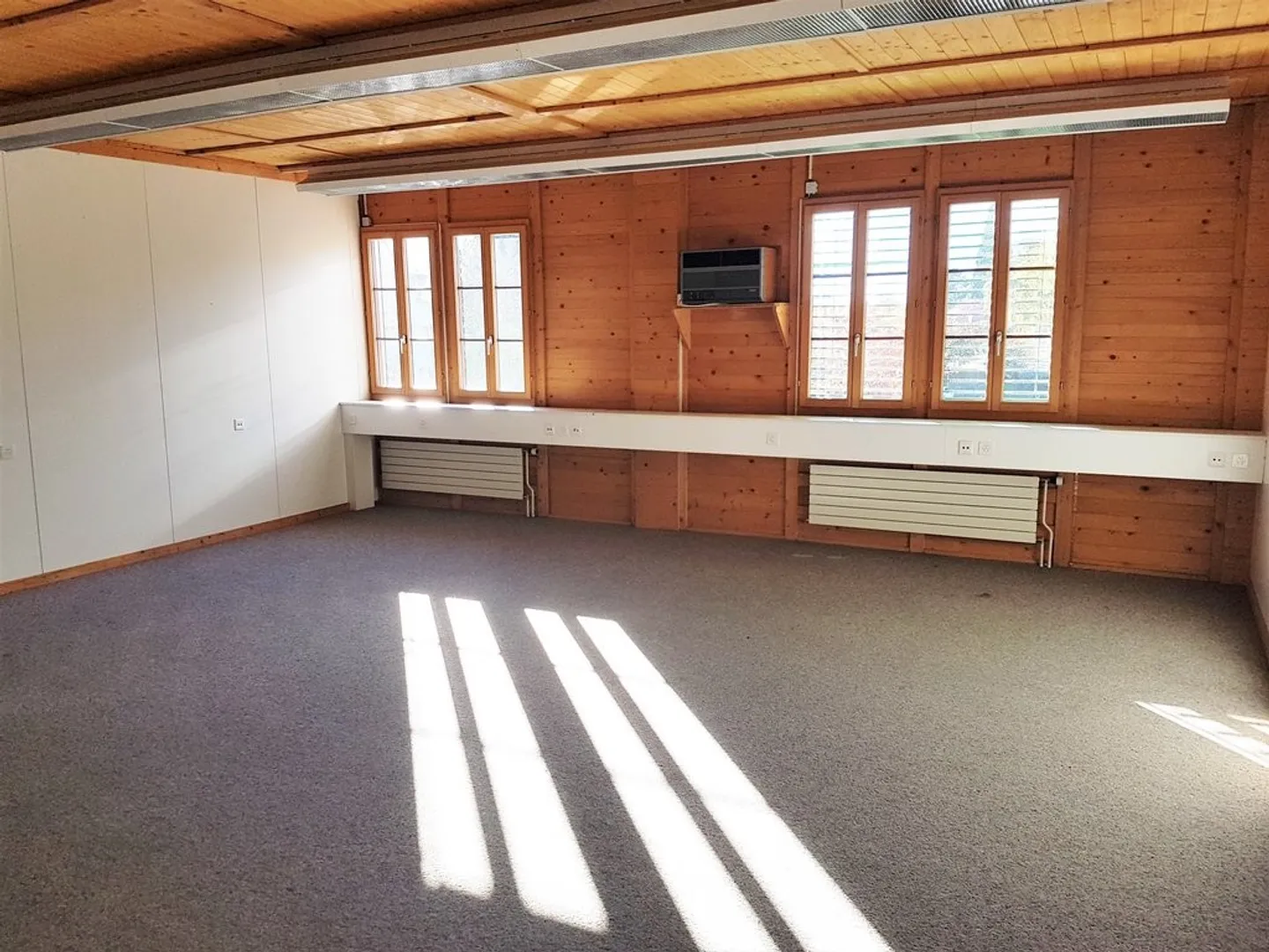 Bureau Près de la Gare de Sion - Photo 2 sur 2